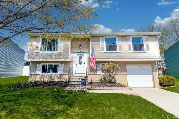 $285,000 | 161 Oakhill Drive, Hamburg, NY 14075