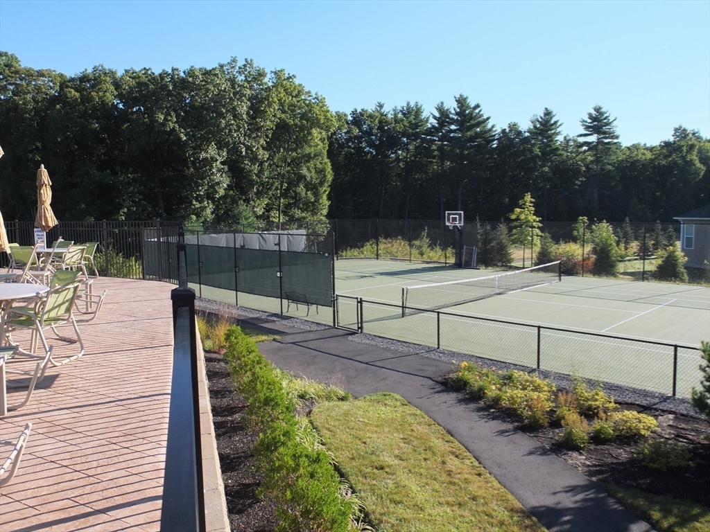 46 Hopkins Circle, Unit 46 Methuen, MA 01844 - Photo 39 of 39 a view of a backyard