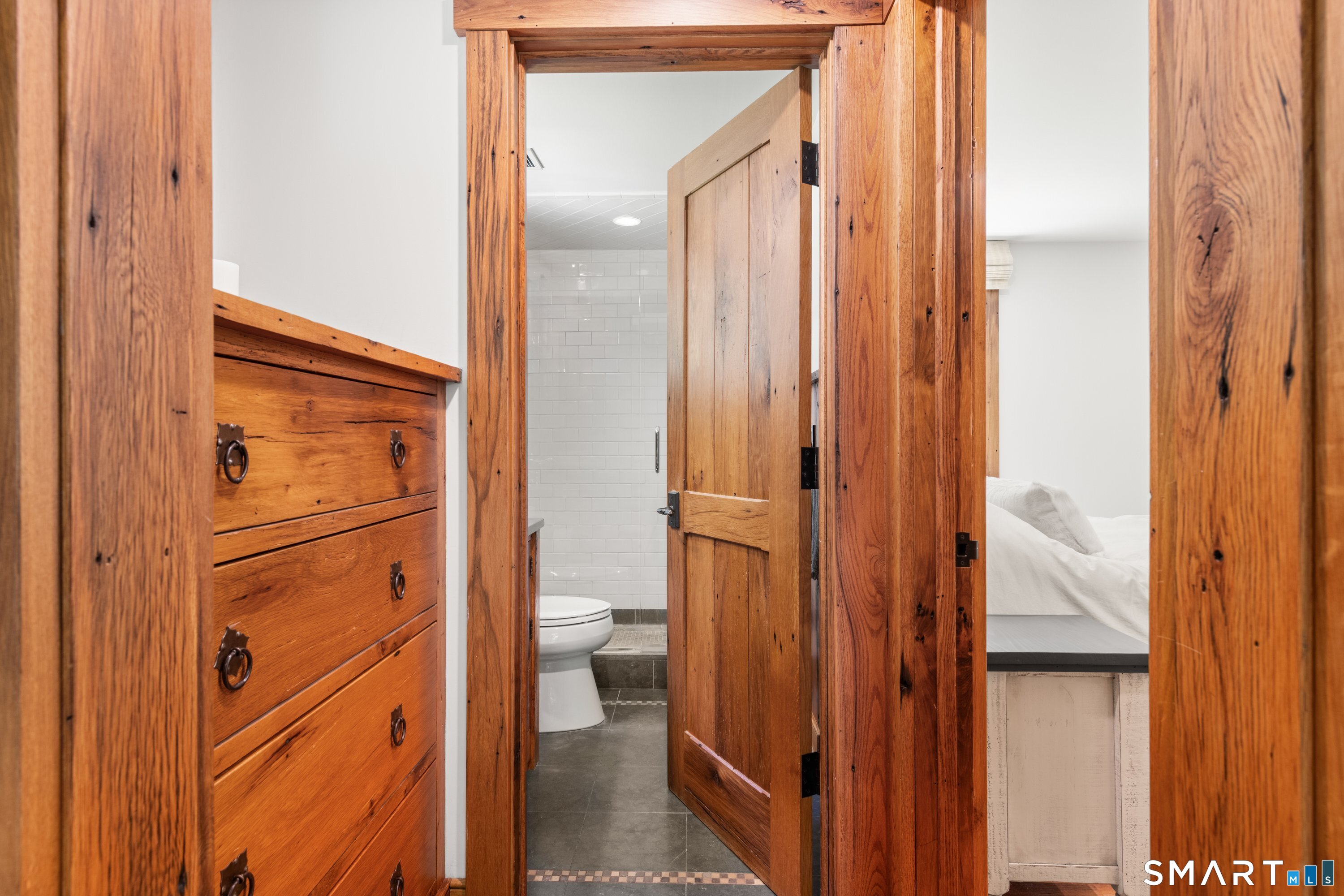 286 Lyons Plain Road Weston, CT 06883 - Photo 17 of 24
