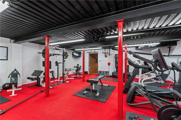 $975,000 | 1511 Corporation Street, Beaver, PA 15009