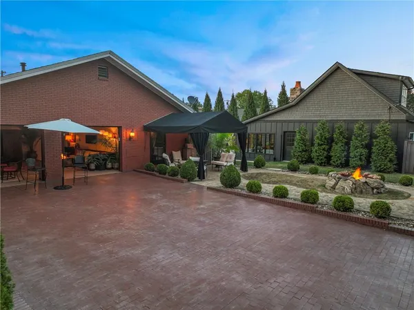 $975,000 | 1511 Corporation Street, Beaver, PA 15009