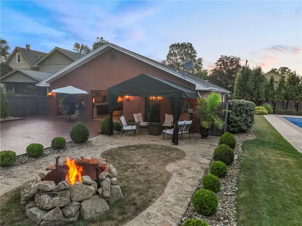 $975,000 | 1511 Corporation Street, Beaver, PA 15009