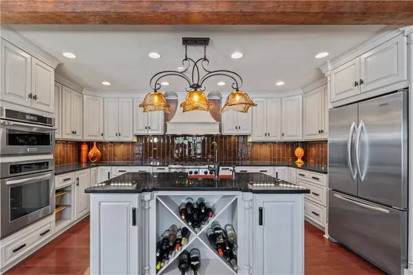 $975,000 | 1511 Corporation Street, Beaver, PA 15009