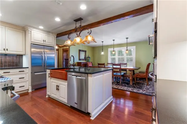 $975,000 | 1511 Corporation Street, Beaver, PA 15009