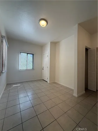 $2,000 | 2012 East 7th Street, Unit J, Long Beach, CA 90804