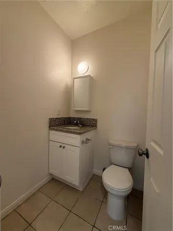 $2,000 | 2012 East 7th Street, Unit J, Long Beach, CA 90804