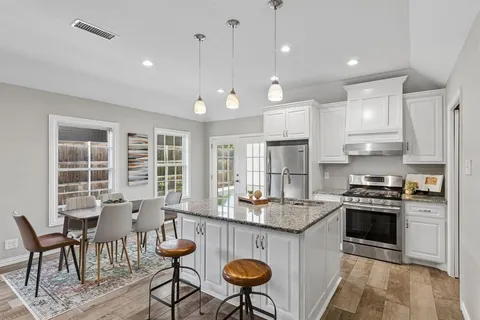 $869,000 | 9966 Coppedge Lane, Dallas, TX 75220