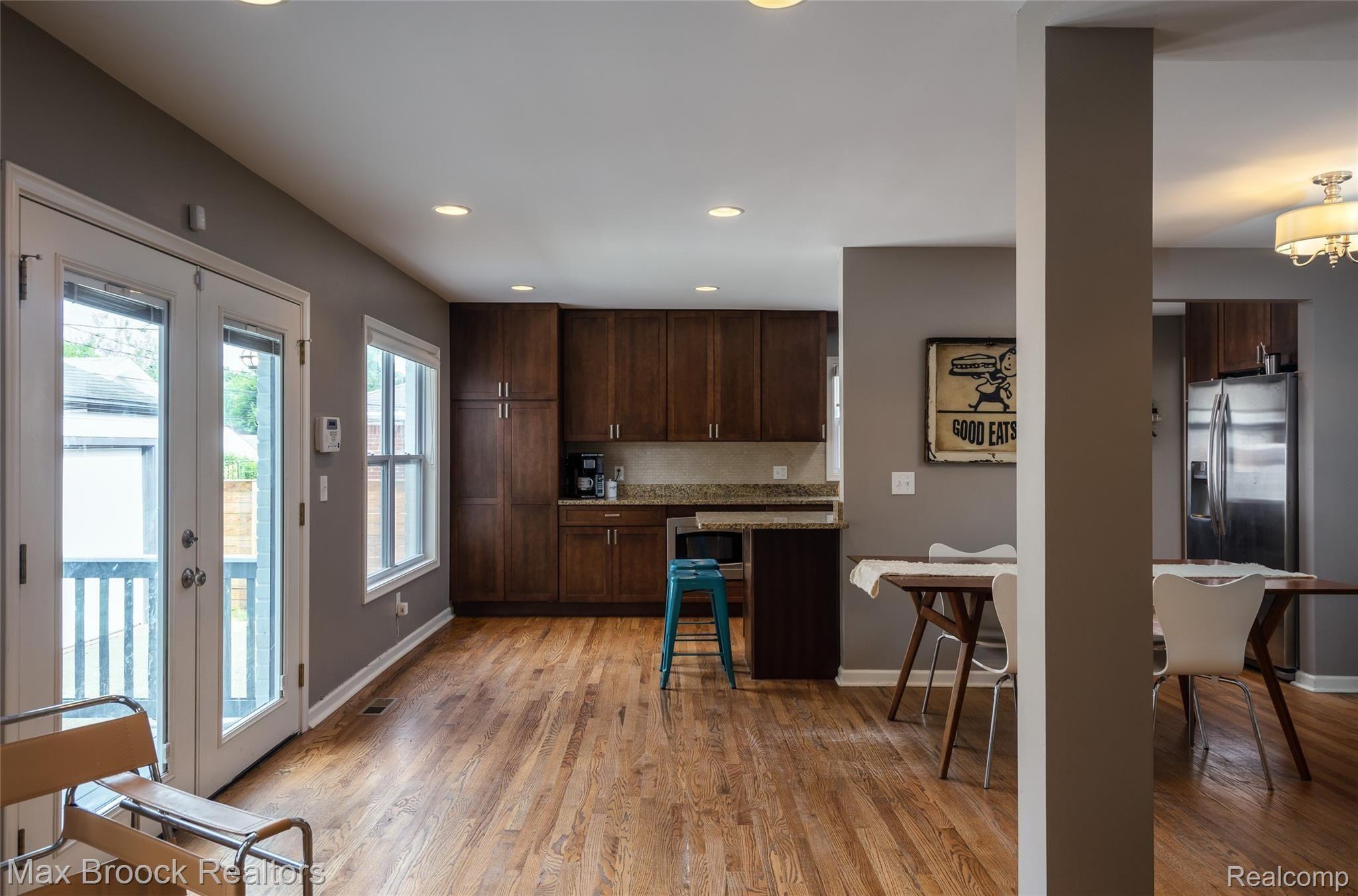 68 Maplefield Road Pleasant Ridge, MI 48069 - Photo 9 of 36 Family Room View to Kitchen