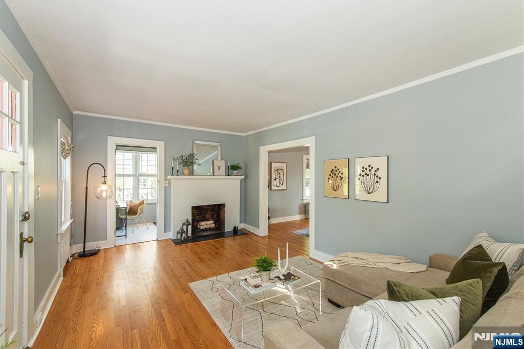 49 Harvard Street Montclair, NJ 07042 - Photo 4 of 31