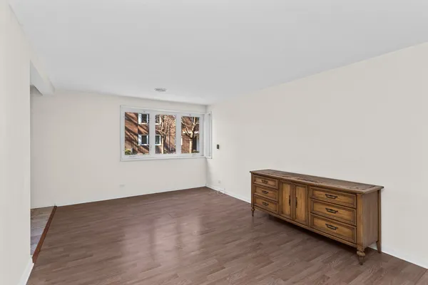 $147,500 | 7204 Oak Avenue, Unit 1NW, River Forest, IL 60305
