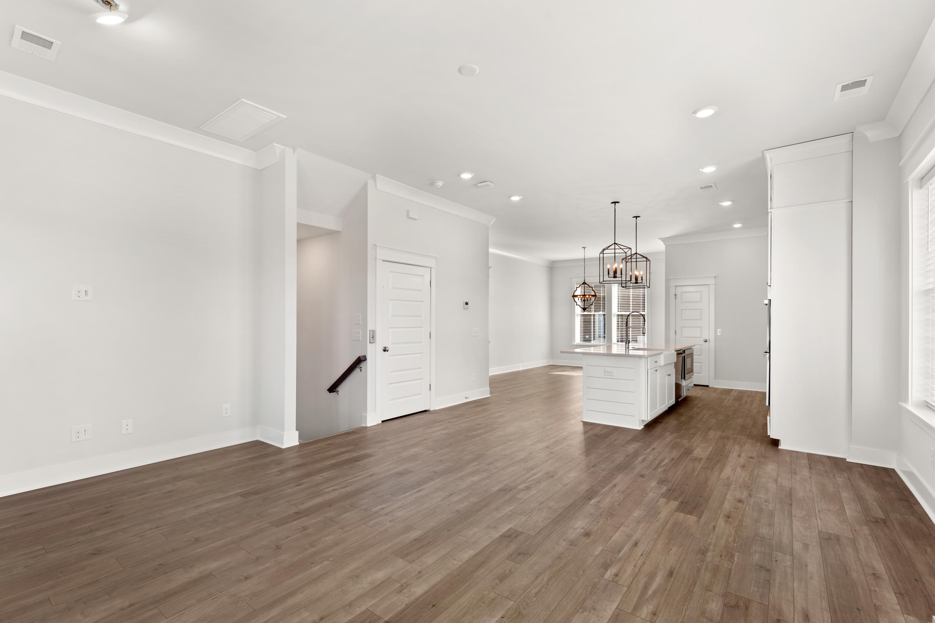 1610 Florentia Street Mount Pleasant, SC 29464 - Photo 11 of 29 1610 Family Room View