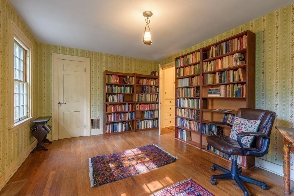 88 Farview Way Amherst, MA 01002 - Photo 18 of 25 a living room with furniture and a book shelf