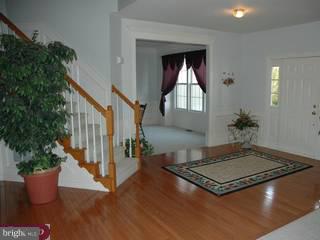 15 Shamrock Road Lumberton, NJ 08048 - Photo 2 of 6 a view of a livingroom with furniture