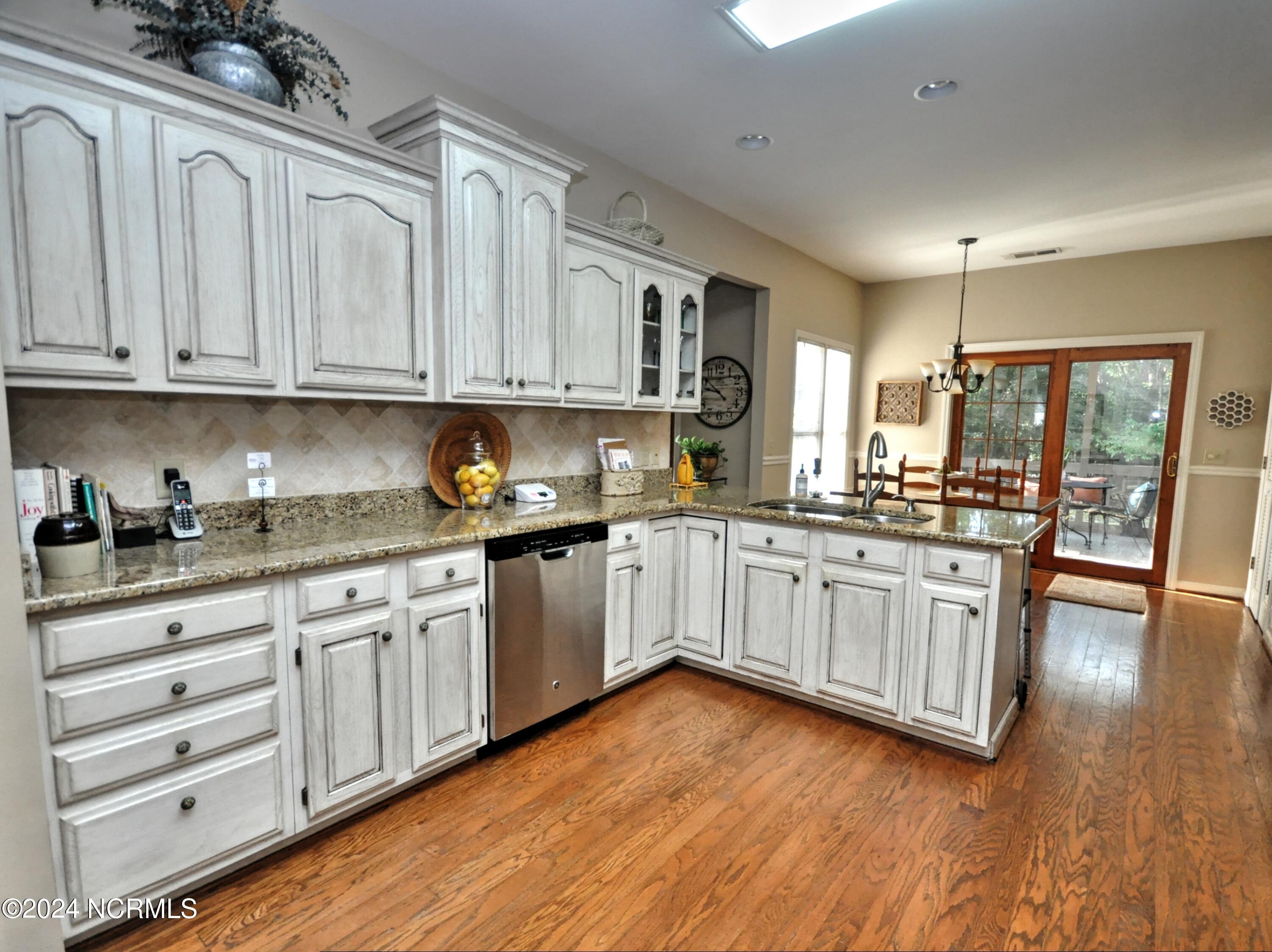 155 Edgewater Circle Sunset Beach, NC 28468 - Photo 18 of 51 Kitchen3