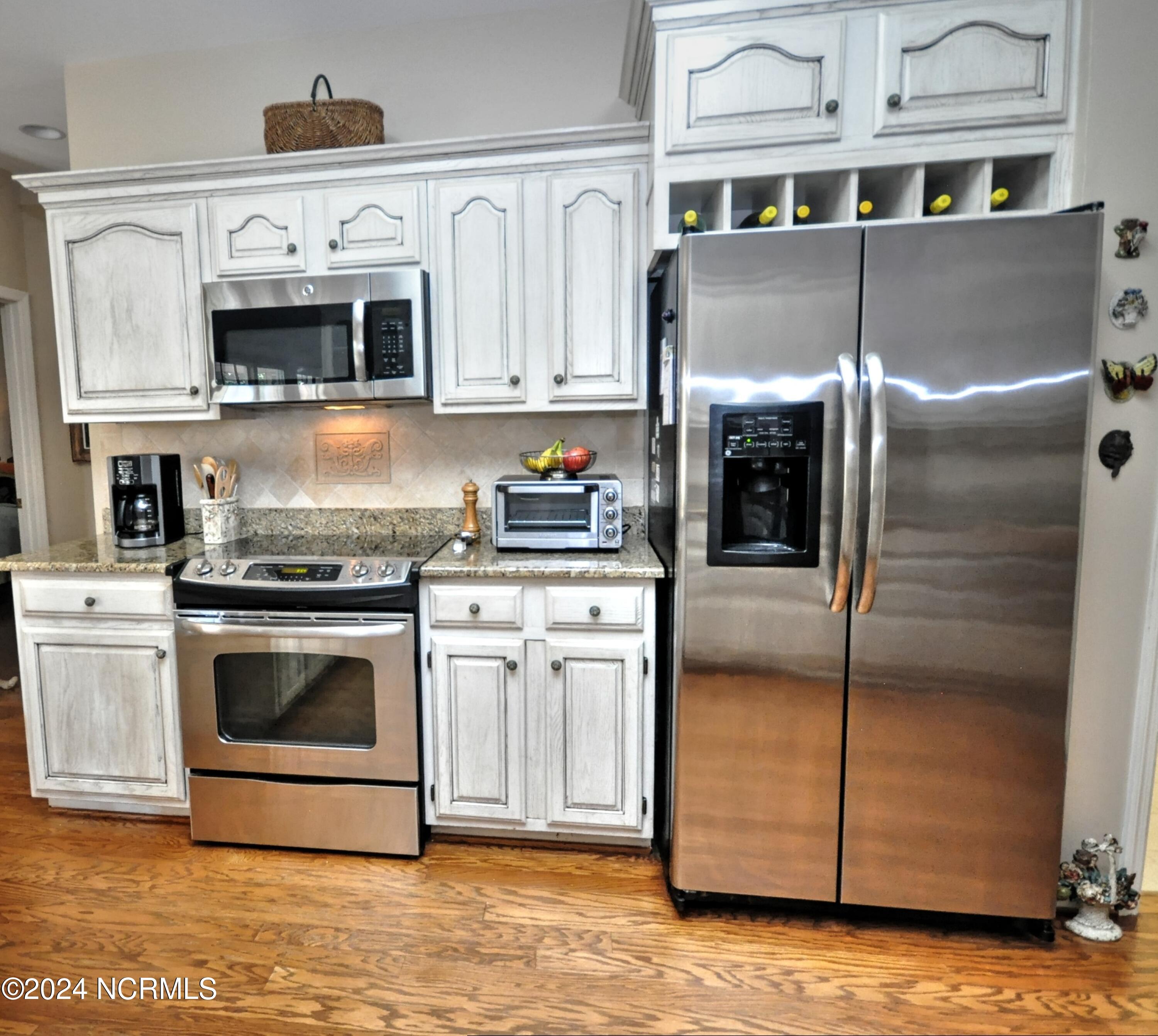 155 Edgewater Circle Sunset Beach, NC 28468 - Photo 20 of 51 Kitchen5