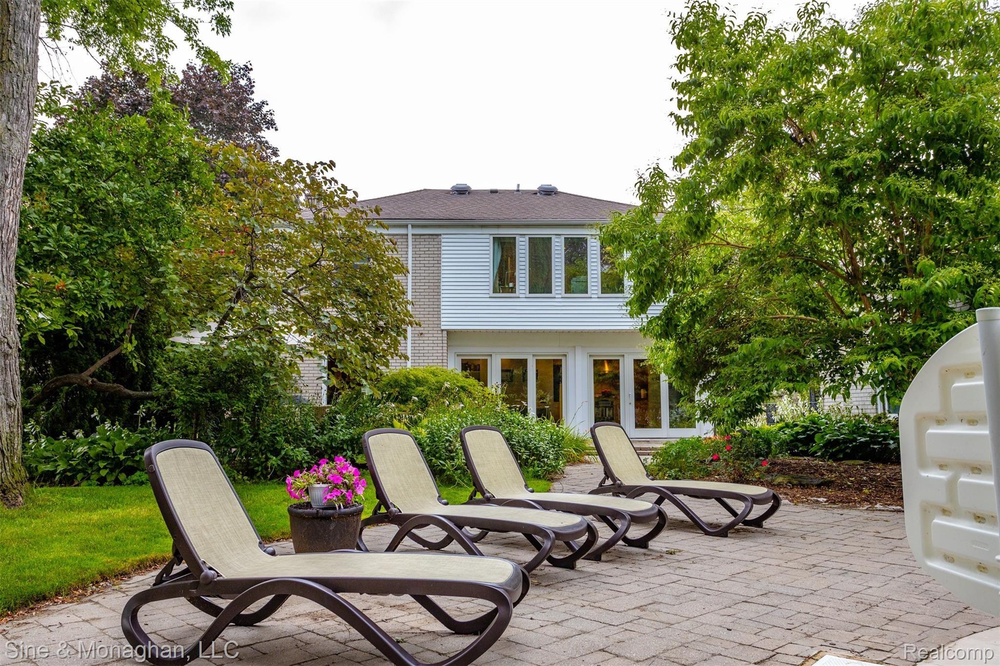 653 Middlesex Road Grosse Pointe, MI 48230 - Photo 44 of 54 653 Middlesex S019.jpg
