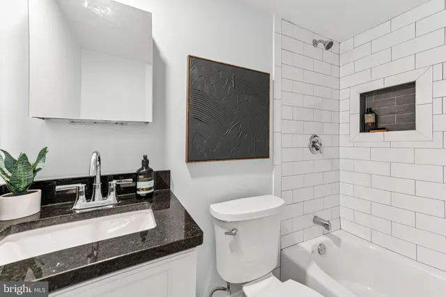 $1,150,000 | 627 Elliott Street Northeast, Washington, DC 20002