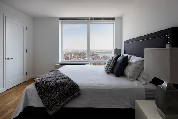 $5,675 | 1214 5th Avenue, Unit 39C | Upper Carnegie Hill