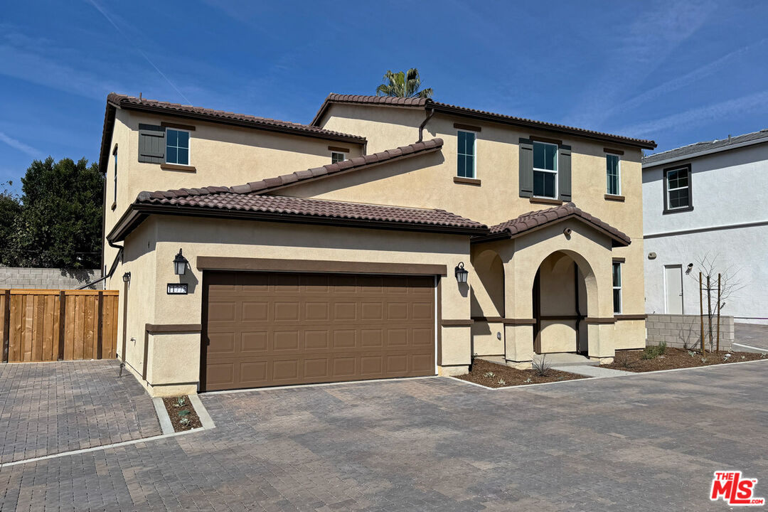 11761 Fenton Ave Unit 2