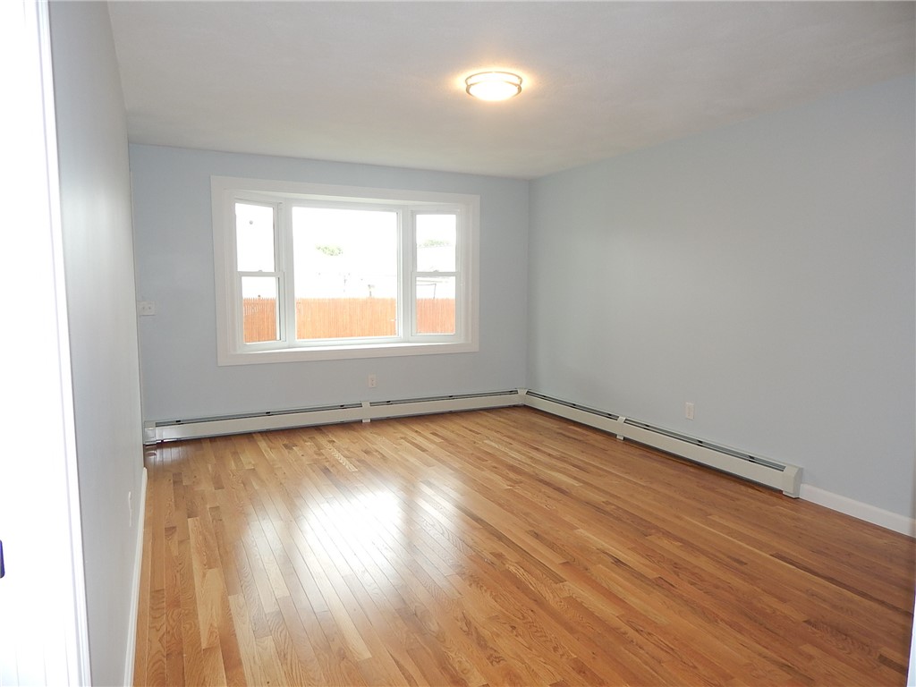 31 Compton Street Providence, RI 02908 - Photo 8 of 31