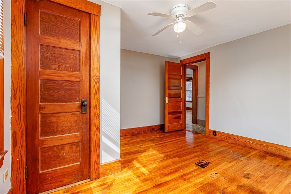 306 Franklin Road Fitchburg, MA 01420 - Photo 15 of 32
