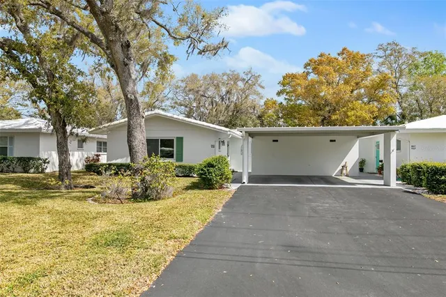 $229,500 | 3915 Schwalbe Drive, Unit 128, Sarasota, FL 34235