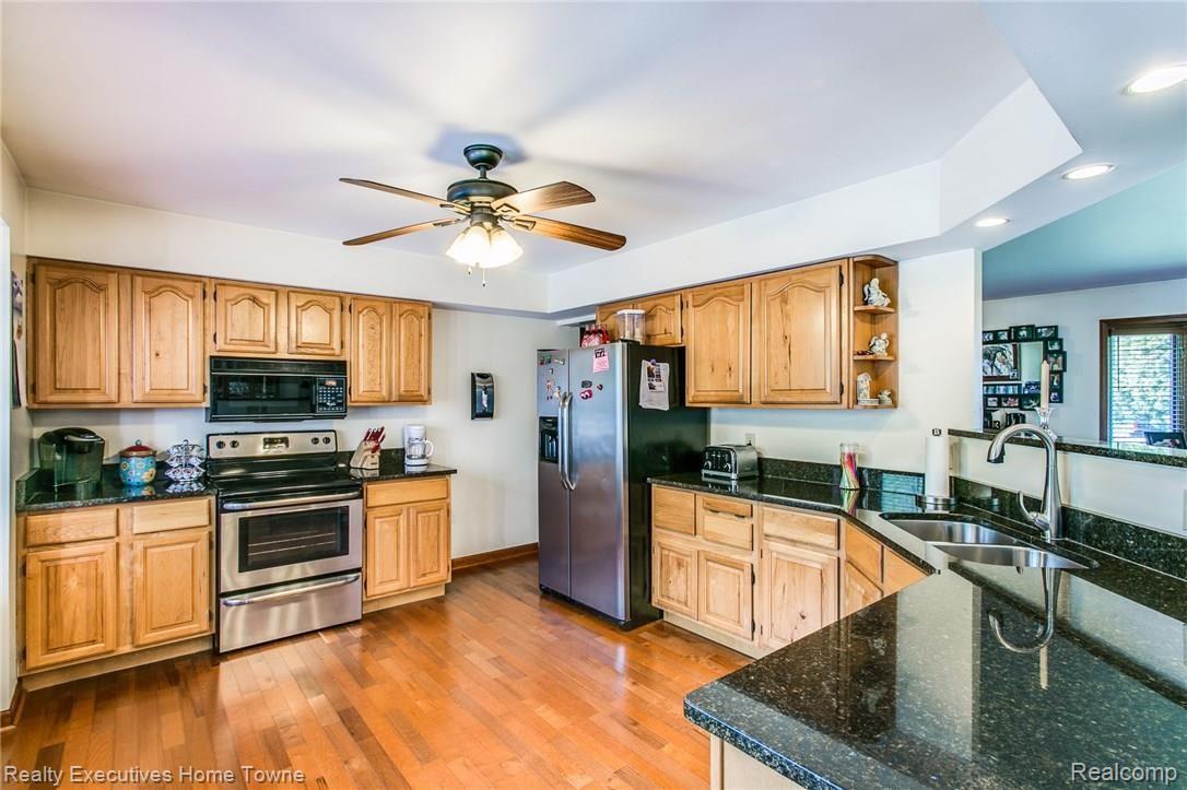 3897 Krafft Road Fort Gratiot, MI 48059 - Photo 12 of 23 3897 Krafft-9.JPG