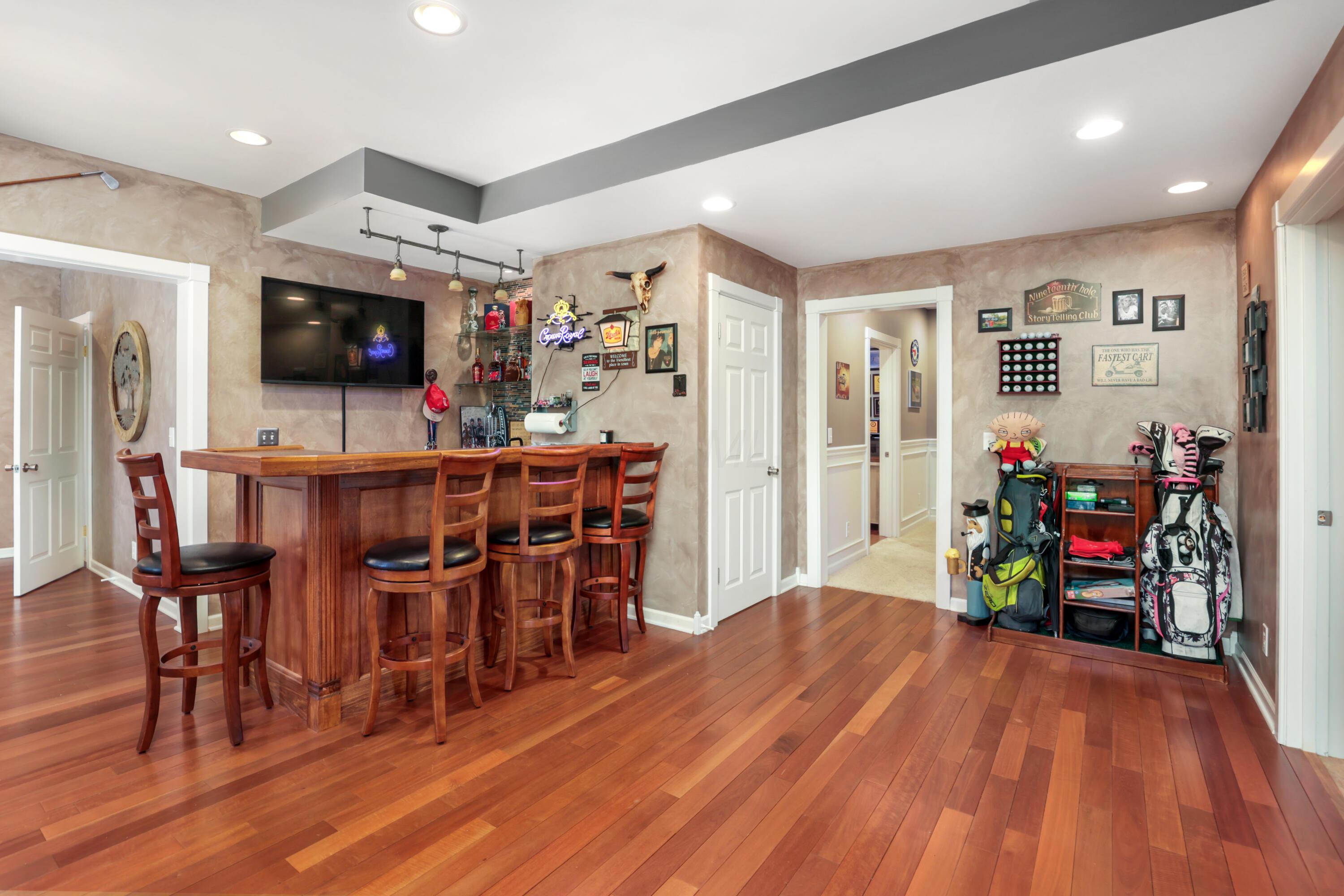 1167 Ridge Road Northeast Lancaster, OH 43130 - Photo 57 of 85 Bar