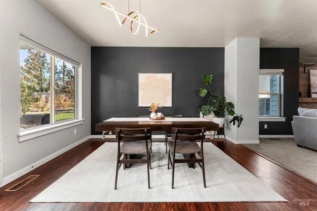 $734,000 | 37 East Ensenada Drive, Meridian, ID 83646