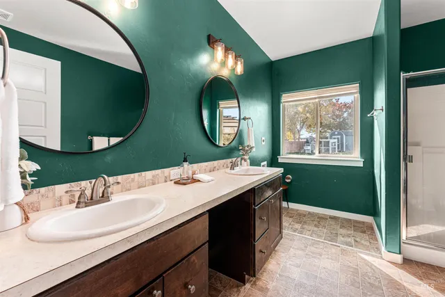 $734,000 | 37 East Ensenada Drive, Meridian, ID 83646