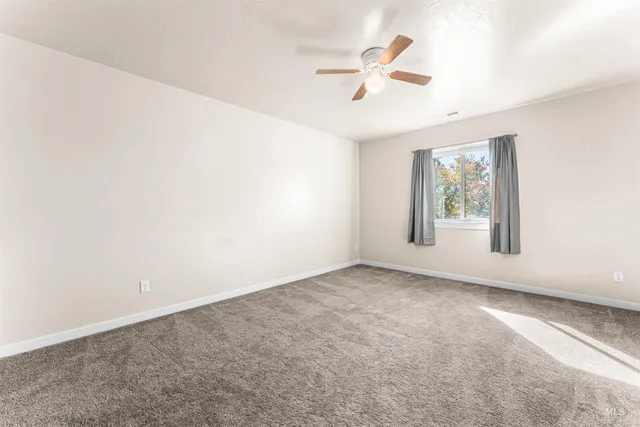 $734,000 | 37 East Ensenada Drive, Meridian, ID 83646