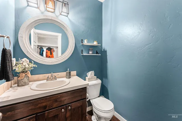 $734,000 | 37 East Ensenada Drive, Meridian, ID 83646