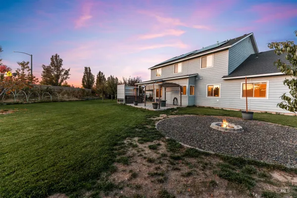 $734,000 | 37 East Ensenada Drive, Meridian, ID 83646