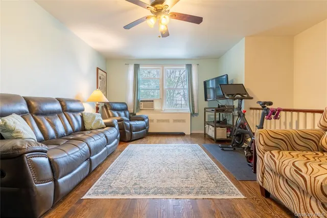 $195,000 | 135 Hilltop Acres, Unit 135, Yonkers, NY 10704