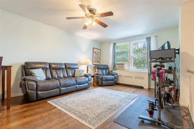 $195,000 | 135 Hilltop Acres, Unit 135, Yonkers, NY 10704