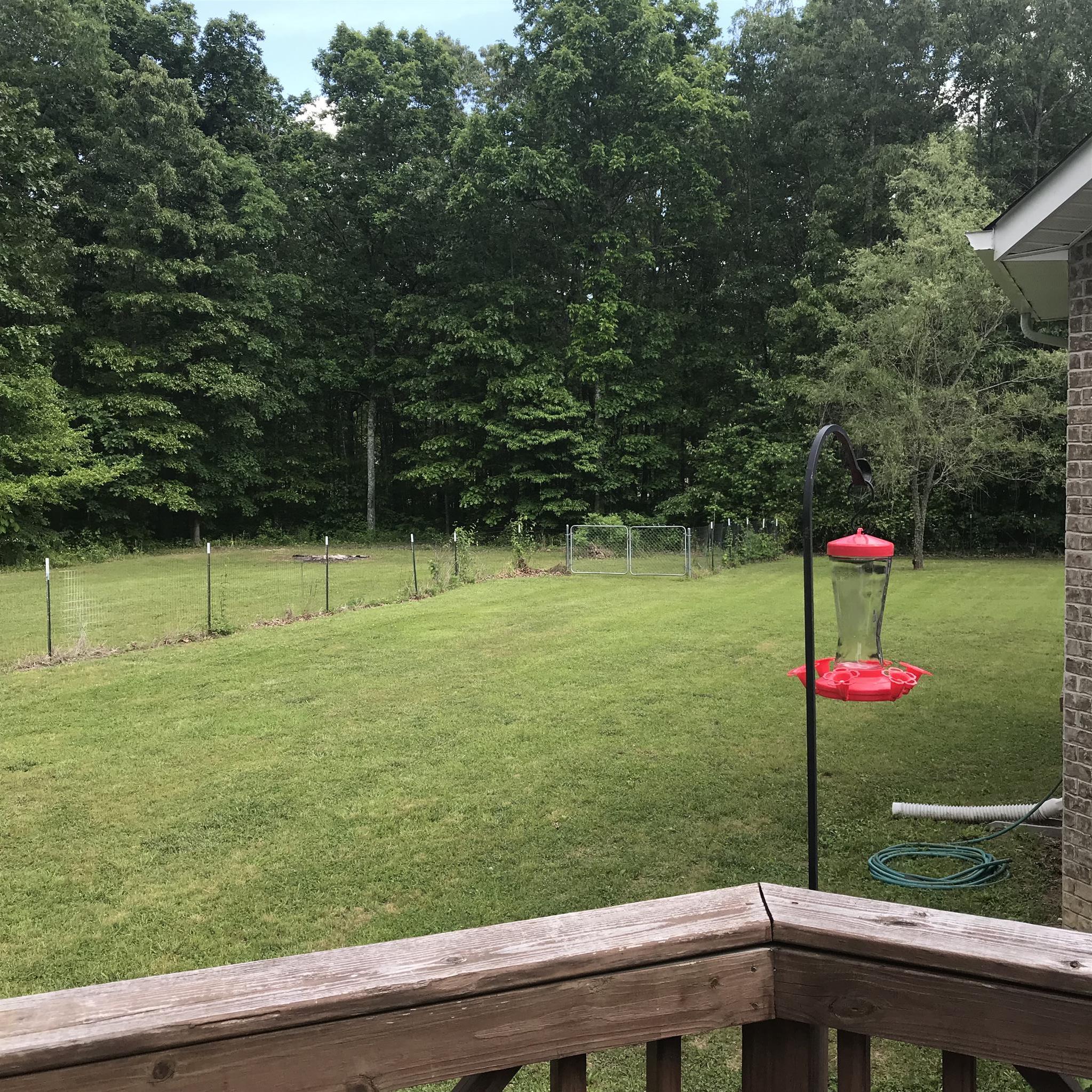 1276 Espy Road Manchester, TN 37355 - Photo 21 of 25 a view of a bench in the garden