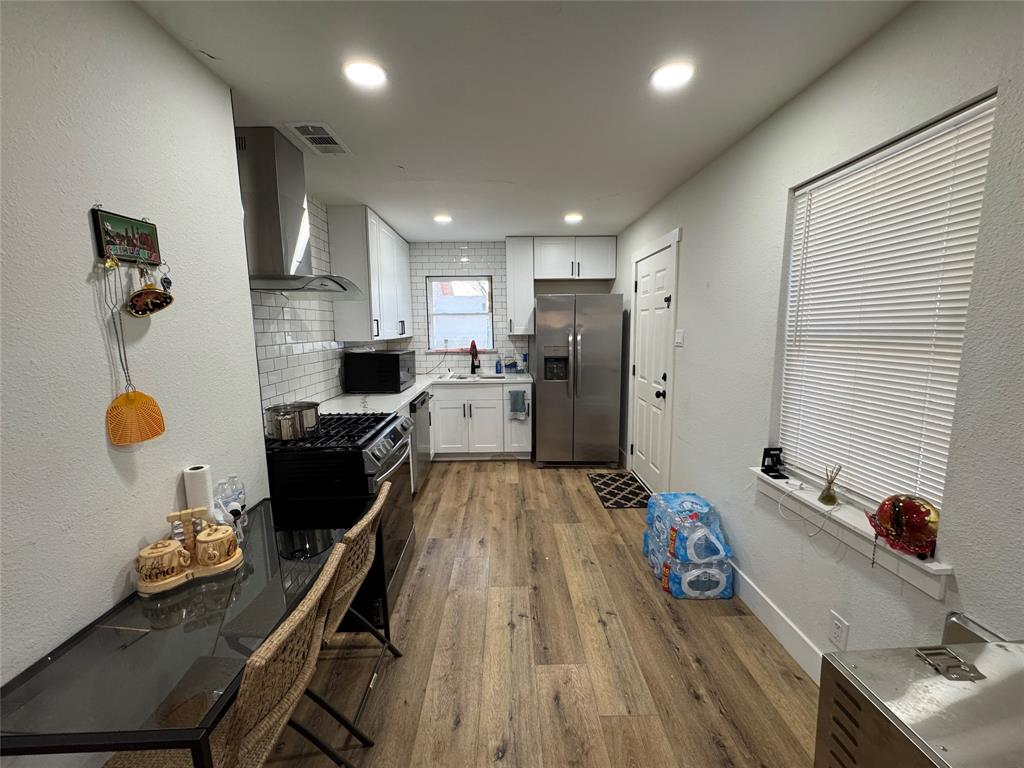 413 Southwest 14th Street Grand Prairie, TX 75051 - Photo 4 of 11