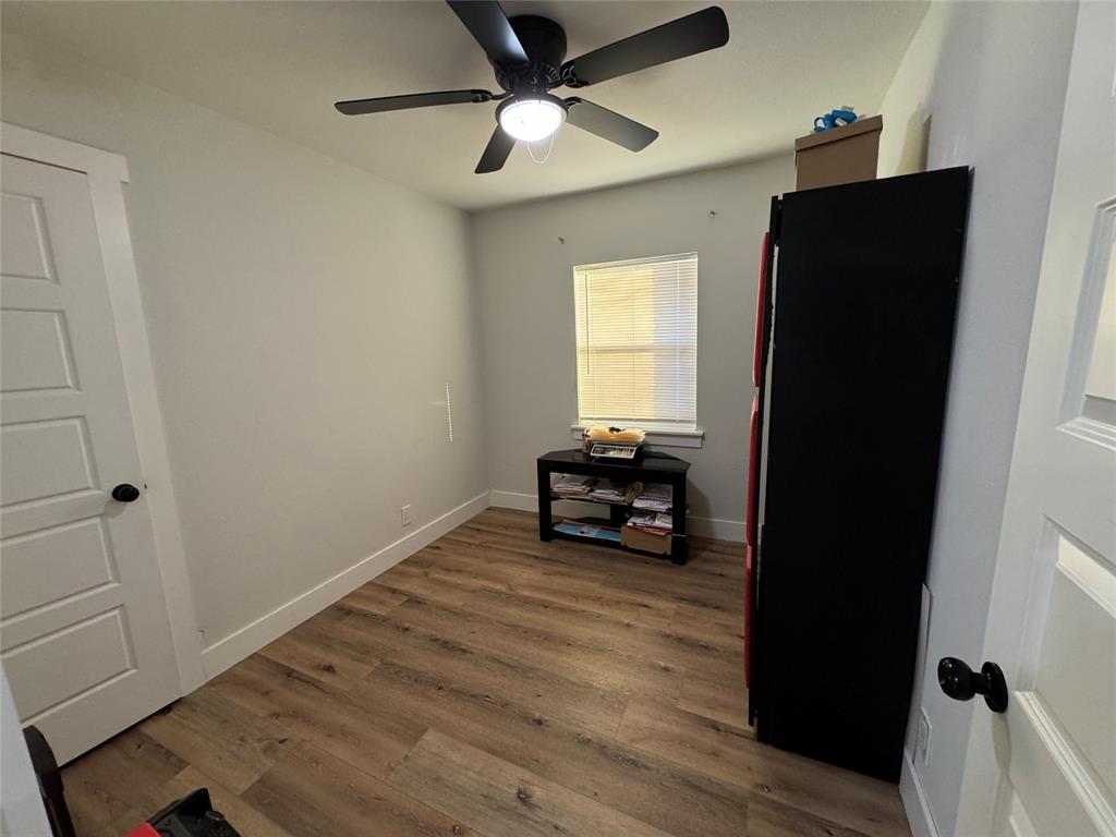 413 Southwest 14th Street Grand Prairie, TX 75051 - Photo 8 of 11