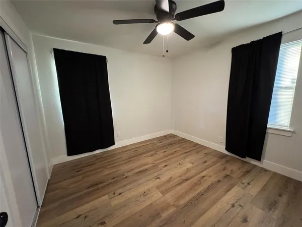 $2,200 | 413 Southwest 14th Street, Grand Prairie, TX 75051