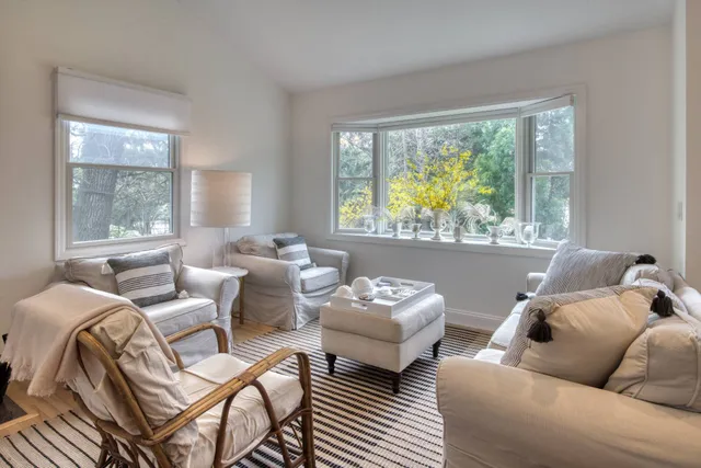 $18,000 | 52 Cedar Drive, East Hampton, NY 11937