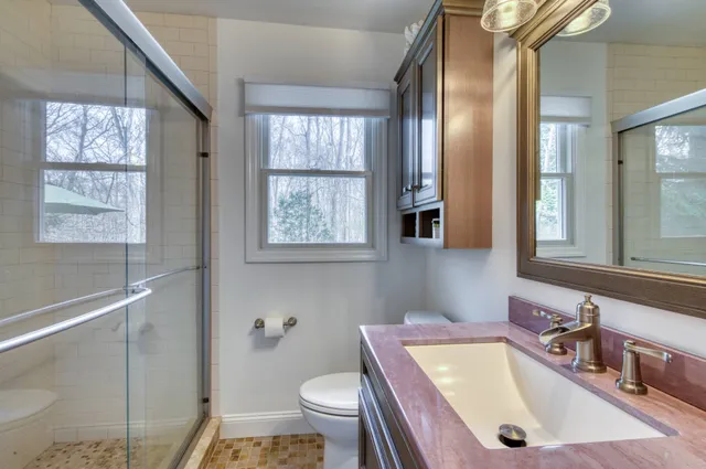 $18,000 | 52 Cedar Drive, East Hampton, NY 11937