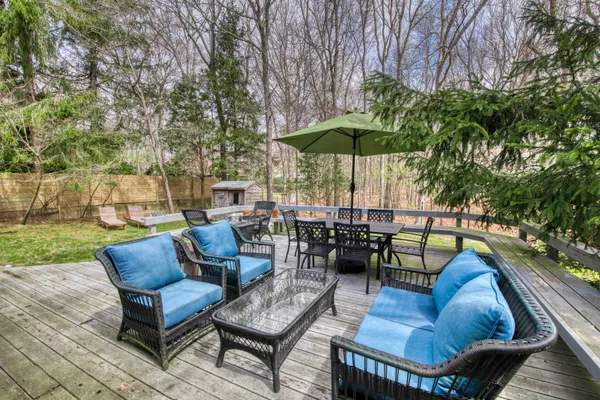 $18,000 | 52 Cedar Drive, East Hampton, NY 11937