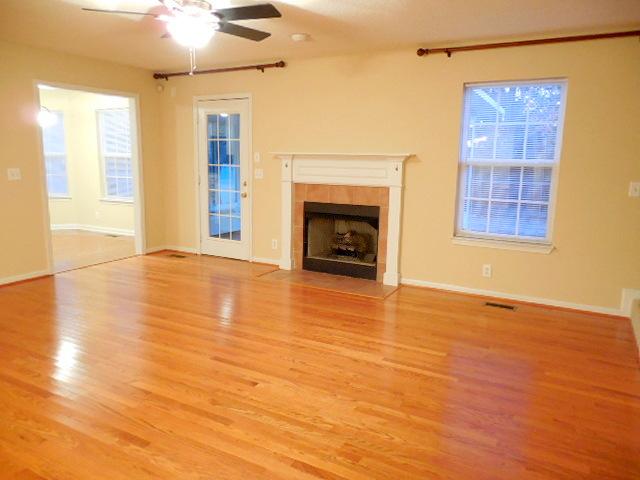 314 Thetahill Road Murfreesboro, TN 37130 - Photo 3 of 19 Another Angle of Great Room