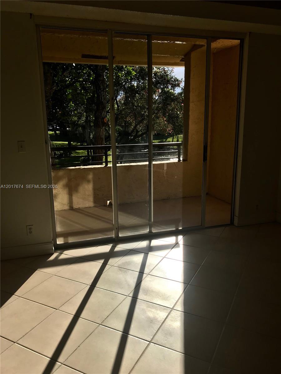 651 Lyons Road, Unit 10204 Coconut Creek, FL 33063 - Photo 4 of 9