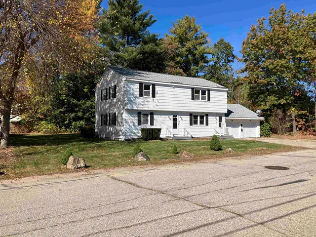 $2,400 | 6 Willowbrook Drive, Rochester, NH 03867