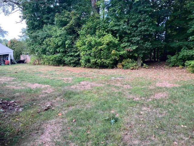 $2,400 | 6 Willowbrook Drive, Rochester, NH 03867