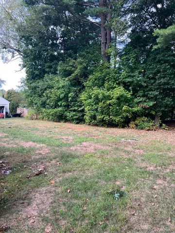 $2,400 | 6 Willowbrook Drive, Rochester, NH 03867