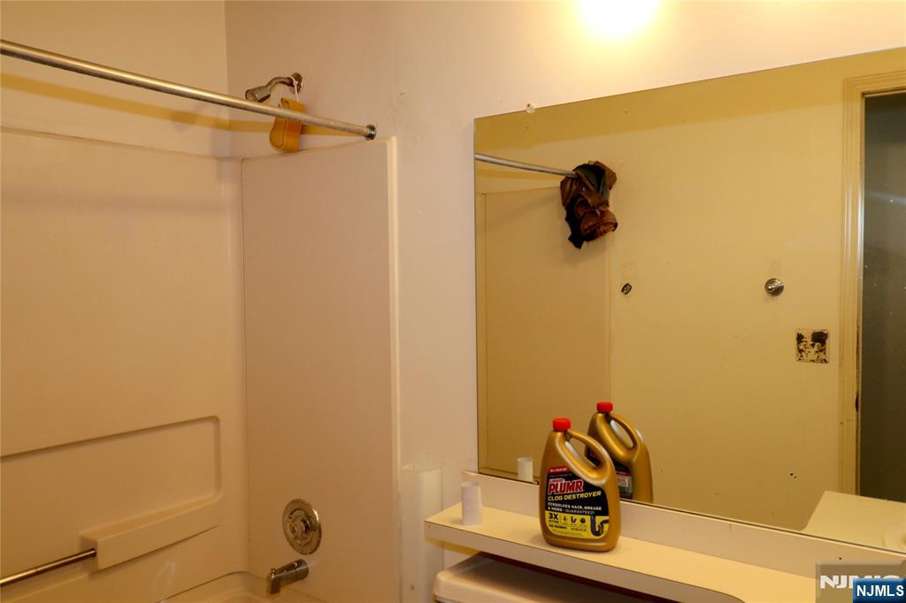 12 Rutgers Drive Newark, NJ 07103 - Photo 15 of 23 a view of a mirror
