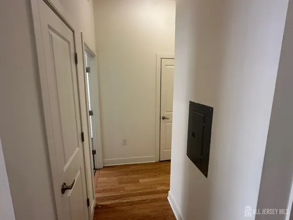 $1,895 | 101 Roosevelt Avenue, Unit 106, Carteret, NJ 07008