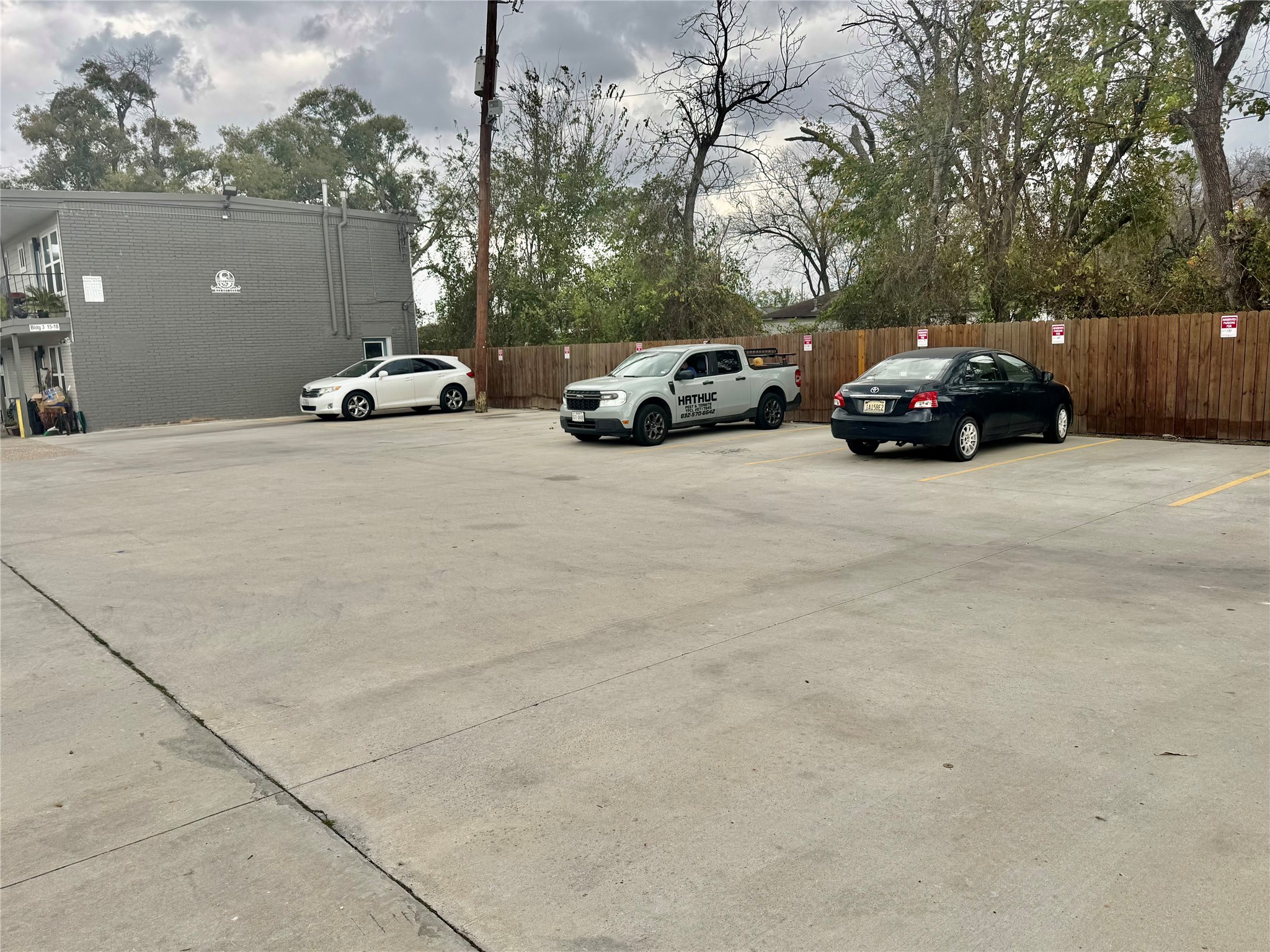 6705 Fairway Drive, Unit 2 Houston, TX 77087 - Photo 9 of 11